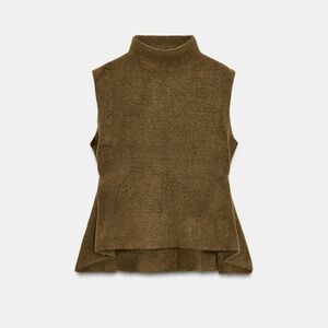 Asymmetric Knit Top with side Appliqués